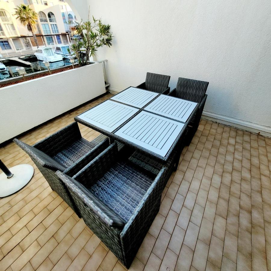 T2 A Cote De La Mer Quartier Des Quilles Сет Экстерьер фото